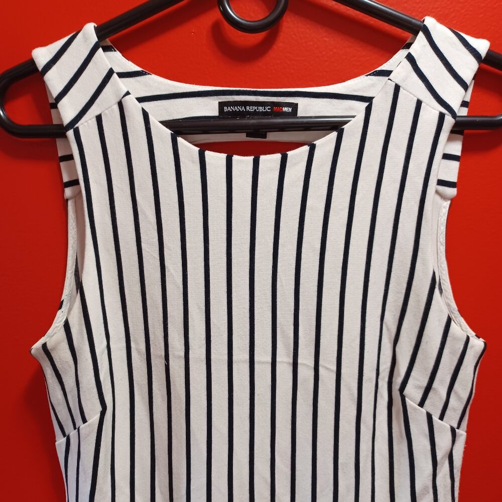 BANANA REPUBLIC MAD MEN size M dress
